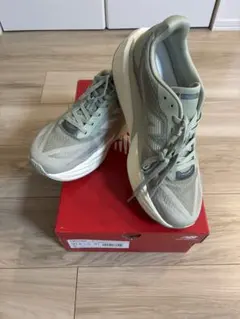 New Balance FuelCell Rebel v5のサムネイル