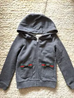 定価4万円 gucciキッズパーカー - メルカリ