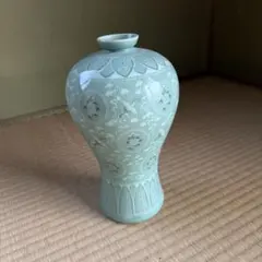 ヴィンテージ　ソンべ焼き　ベトナム陶器　ビエンホア　Dona 花瓶　一輪挿し ヴィンテージ ソンべ焼き ベトナム陶器 ビエンホア Dona 花瓶 一輪挿し