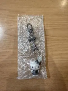 サンリオ　ハローキティ ミニチュアキルト　シークレットキーホルダー 黒色
