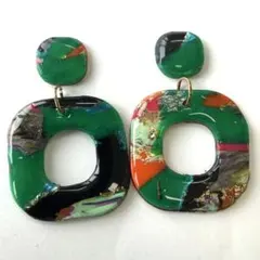 6311 グリーンとオレンジ、ブラックマーブルスクエアフーブビアス