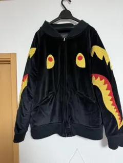 し*た様 BAPE シャークパーカー リバーシブル ベロア キルティング 黒 M 2026年最新】APE リバーシブル パーカーの人気アイテム - メルカリ