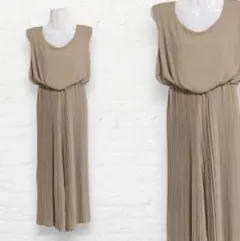 ベージュ ノースリーブ プリーツロングワンピース