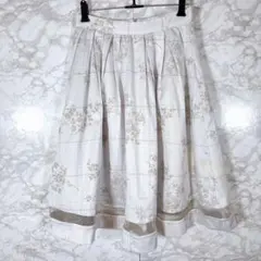 【ノエラ】フレアスカート（水色×白）花柄チェック膝丈（S） フロッキープリント