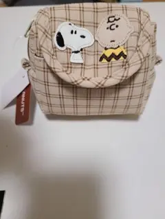スヌーピー フラップ付きポーチ