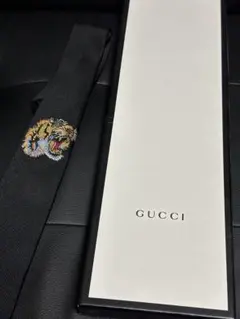 GUCCI ネクタイ タイガー刺繍 ブラックのサムネイル