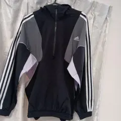 adidas ウインドブレーカーM　ランニング