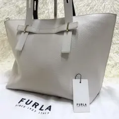 美品】 FURLA フルラ AURAトートバッグ グレインレザー A4収納 白 