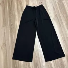 ユニクロ クレープジャージーストレートパンツ Mサイズ