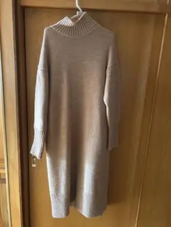 アダムエロペ　ニットロングワンピース ベージュ