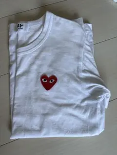 トト新品タグ付き。プレイコムデギャルソン 襟首ワンポイント半袖Tシャツ　Ｓ トト様専用新品タグ付き。プレイコムデギャルソン 襟首ワンポイント