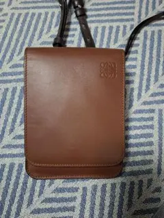 LOEWE　ロエベ　メンズ斜め掛けショルダー　ボディバッグ　スマホバッグ