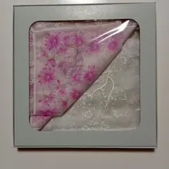 Nina Ricci 花柄ハンカチ　2枚セット