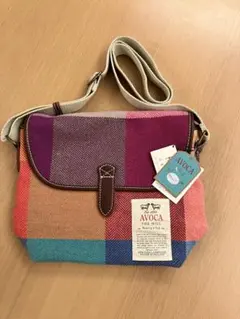 AVOCA ショルダーバッグ チェック柄 100%ラムウールのサムネイル