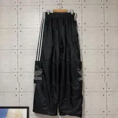 90s old adidas ナイロンパンツ　黒　ワイドパンツ