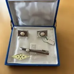 特産　本珊瑚　ネクタイピン　カフスボタンセット　美品
