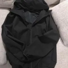 gu ナイロンジャケット