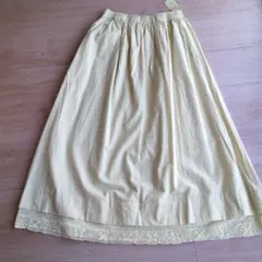 サマンサモスモス　裾重ねレースペチスカート　ベージュ　新品