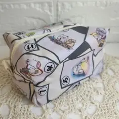 ハンドメイド　キャラメルポーチ　化粧ポーチ　筆箱　カマノレイコ生地使用　カルタ