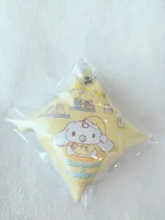 ④　みるく　シナモンロール　くら寿司　クッションチャーム