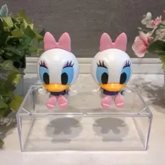 ガチャガチャディズニー　ディズニーカプセルトイ　デイジーフィギュア