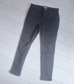 【CINEMA CLUB】ブラック ストレッチスキニーパンツ