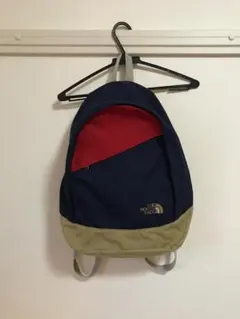 ザ ノースフェイス（THE NORTH FACE）　リュック　トリコロールカラー