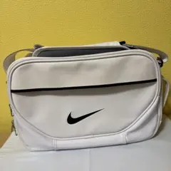 NIKE エナメル ショルダーバッグ ホワイト