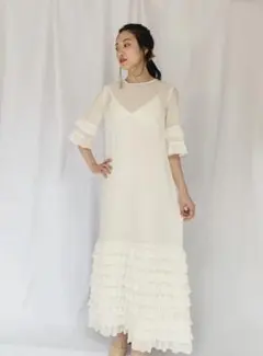 ベリーブレイン　 Teared Frill Dress 　アイボリー　生成りのサムネイル