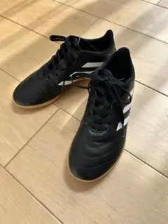 adidas アディダス　フットサルシューズ　22.5cm