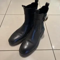ZARA バックル付きレザーアンクルブーツ