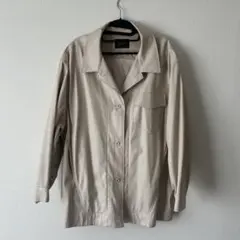ベージュ ボタン付きシャツジャケット