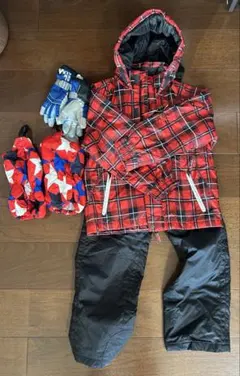 【130cm】子供用スキーウェアセット 手袋　足雪よけ付き