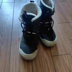 KEEN キッズ ウィンターブーツ 20cm