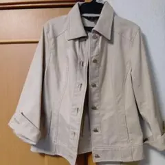 クードシャンス、 ベージュ ジャケット ストレッチ素材