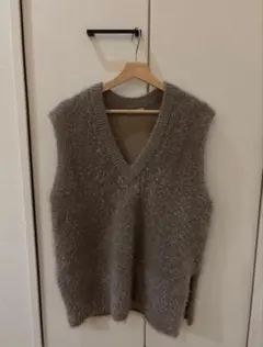 【美品】discoat フェザーヤーンチュニックベスト　モカ(スリットあり)