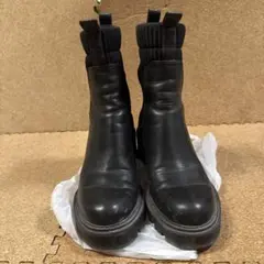 ZARA ブーツ