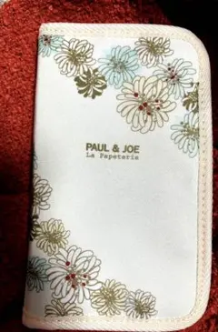 PAUL & JOE 花柄ポーチ