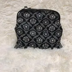 Item thumbnail for item bcacaf52-5d5b-40d4-800f-53e7a26f3595