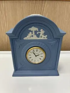 （043）稼働品ウェッジウッドジャスパー 陶器　ライトブルー系　ホワイト　置時計 043）稼働品ウェッジウッドジャスパー 陶器 ライトブルー系 ホワイト