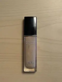 Dior ディオール コンシーラー 1.5N 空き瓶のサムネイル