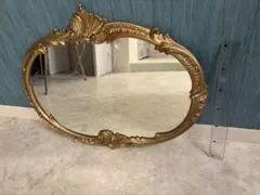 装飾的なゴールドオーバルミラー