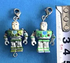 トイ・ストーリー バズ・ライトイヤー メタルフィギュア チャーム 2個セット