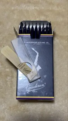 Item thumbnail for item abef4877-49b5-44ea-a699-c7f6fb681c2c