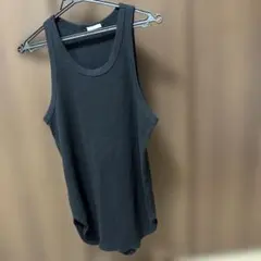 GU タンクトップ