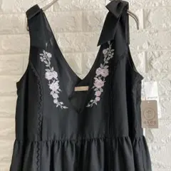 axes femme /ノースリーブ ティアードワンピース ブラック刺繍Mサイズのサムネイル