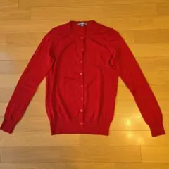 赤カーディガン