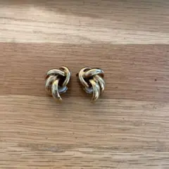 ZARA イヤリング　ヴィンテージ　ツイストデザイン