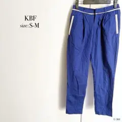 KBF ブルー カジュアルパンツ パイピングデザインテーパードパンツのサムネイル