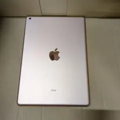 iPad 第8世代 128GB ゴールド Wi-Fiモデル
